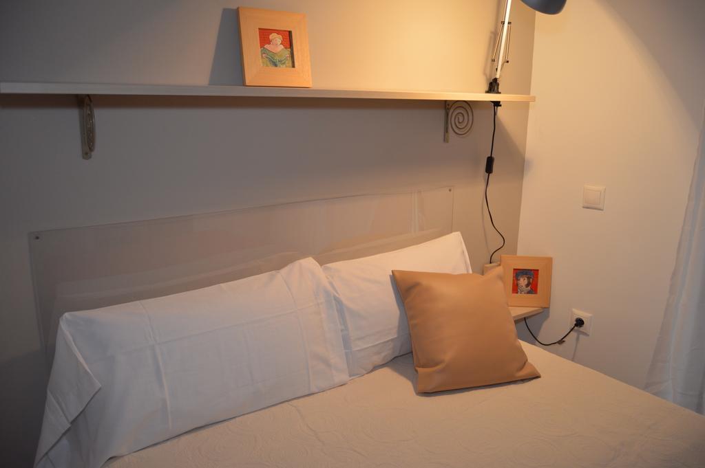 Tarragona Suites Mediona Exteriör bild