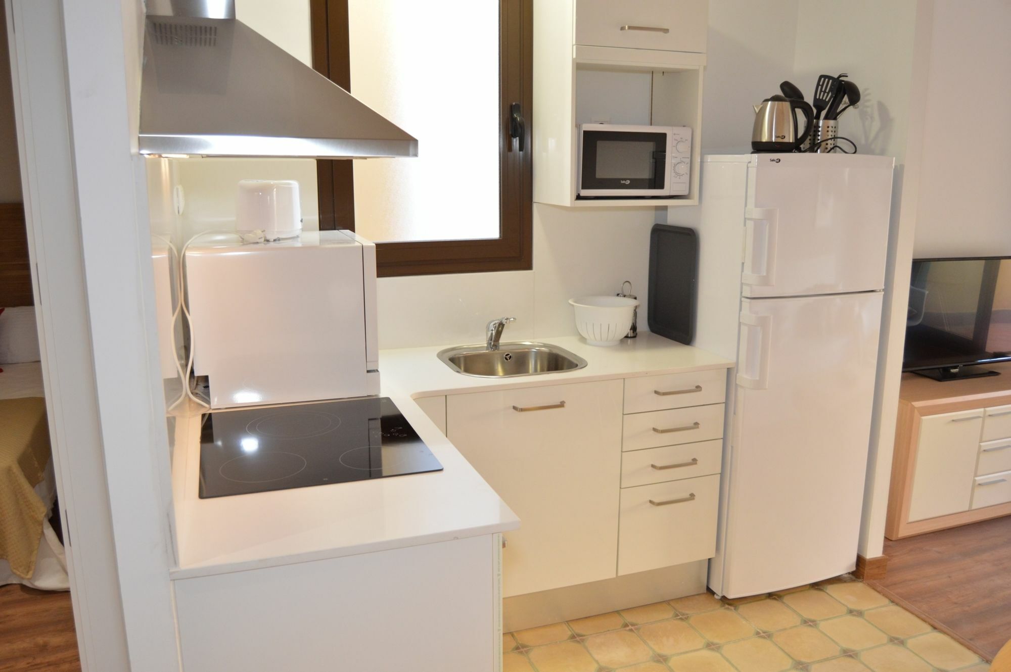 Tarragona Suites Mediona Exteriör bild