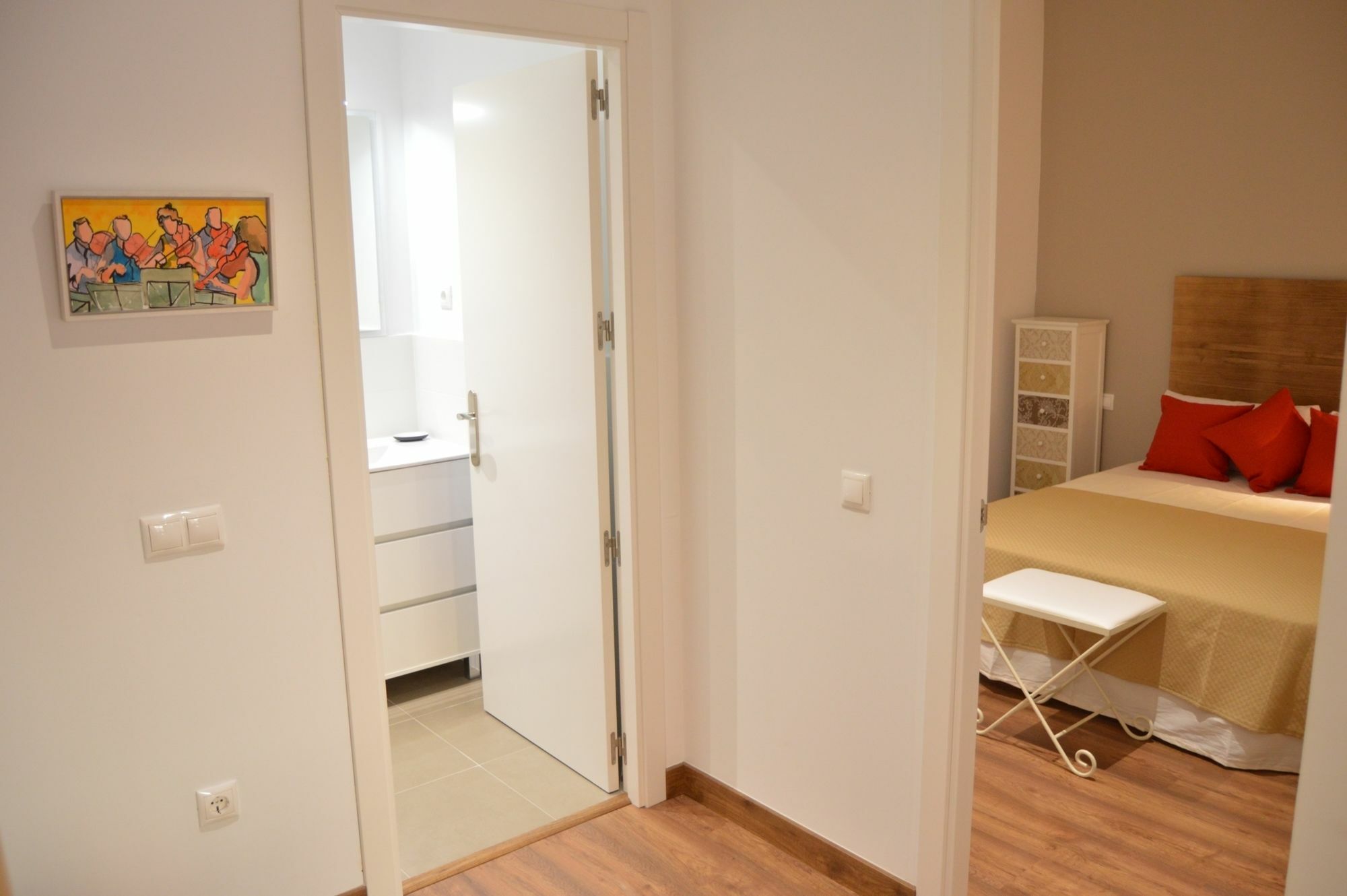 Tarragona Suites Mediona Exteriör bild
