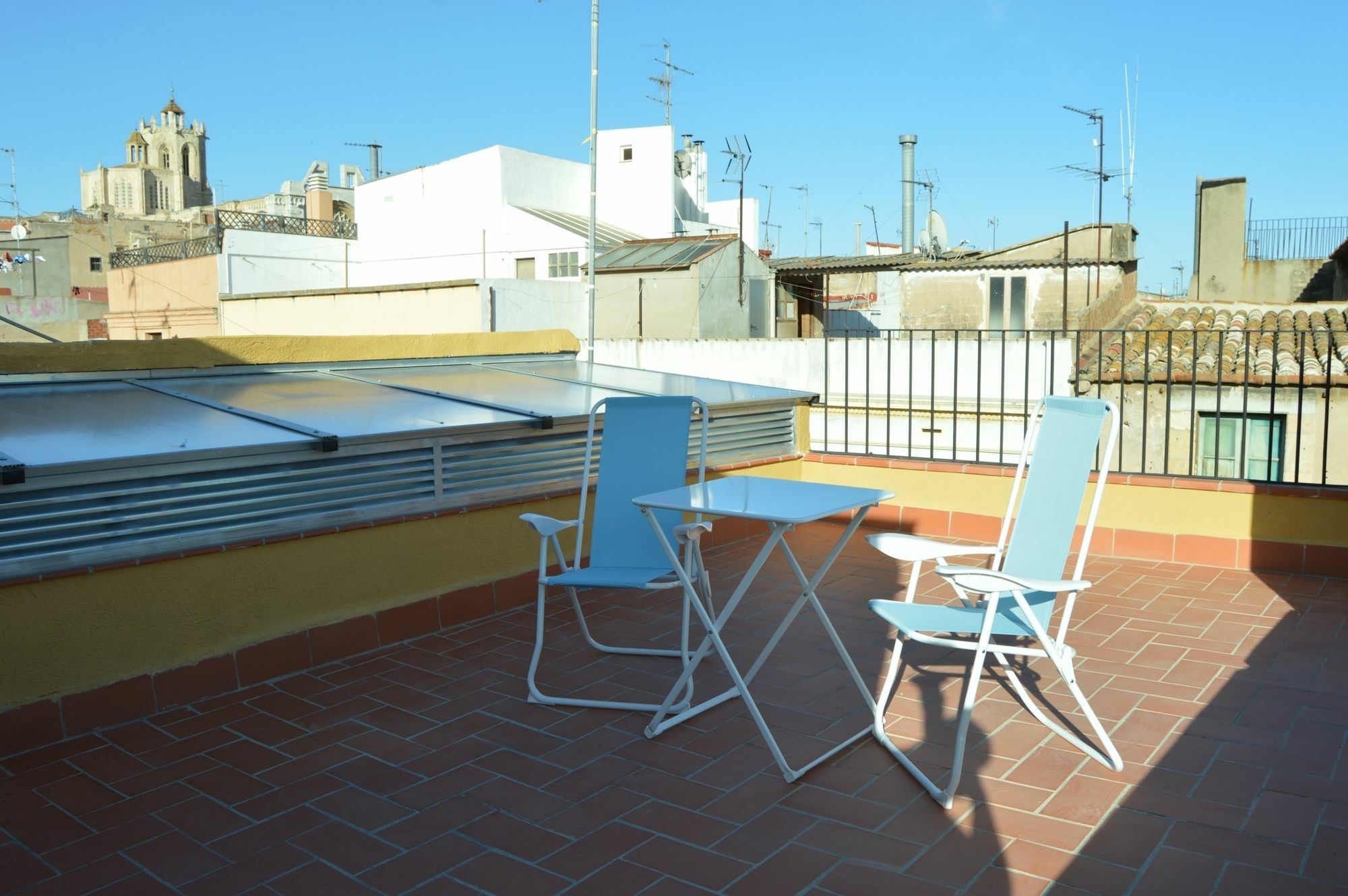 Tarragona Suites Mediona Exteriör bild